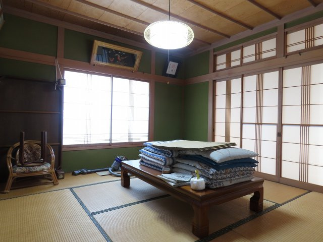 辰野町　売中古住宅の和室