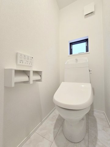 青梅市河辺町７丁目　全1棟のトイレ