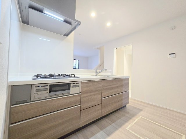 青梅市河辺町７丁目　全1棟のキッチン