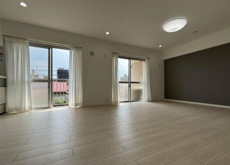 矢野口住宅の居間・リビング|ゆったり過ごせるリビングです