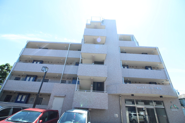 バードタウン8番館の外観