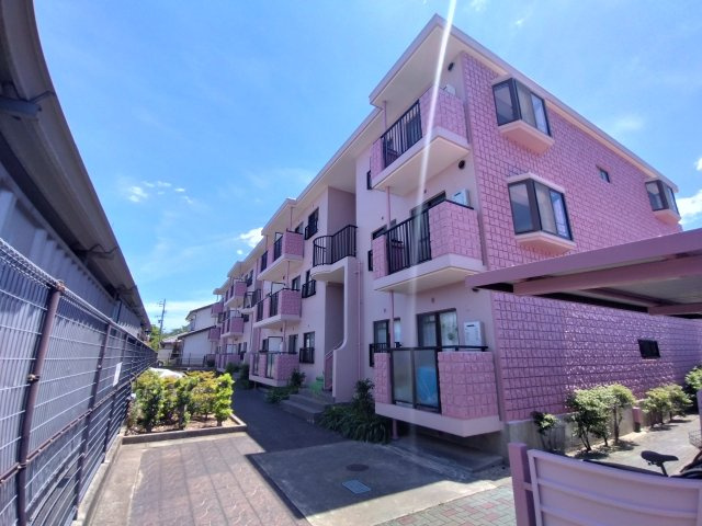 シンパティアの外観