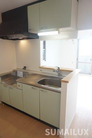 熊本市東区画図東２丁目のアパートのキッチン