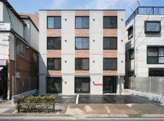 【外観】 | 鉄筋コンクリート造のがっちりとした建物。