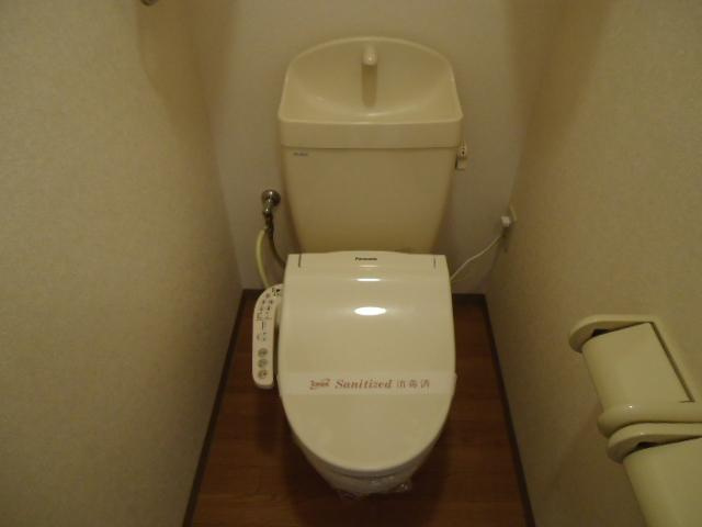 シャトー友喜のトイレ|シャワー付トイレ