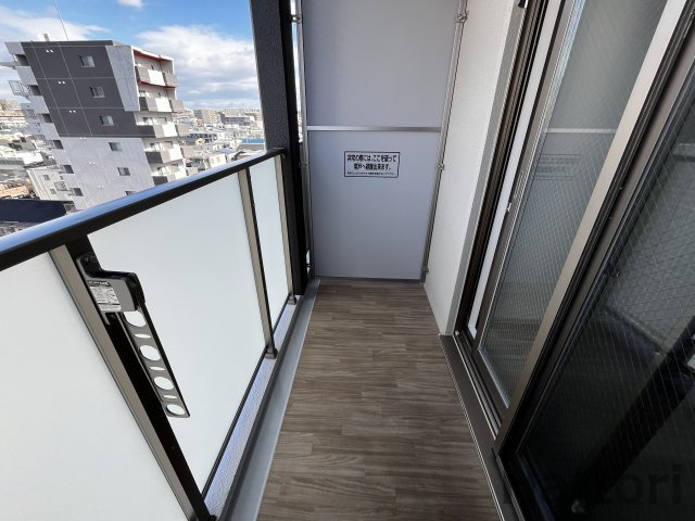 エスリードレジデンス江坂垂水町のバルコニー