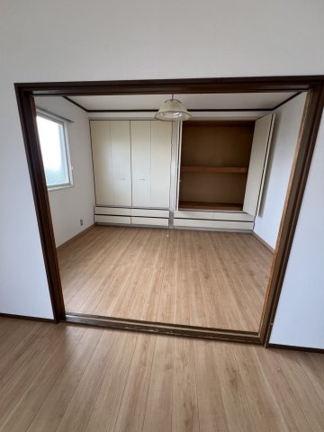 十和田市元町東２丁目のアパートの洋室|個人の部屋や寝室として使える洋室です