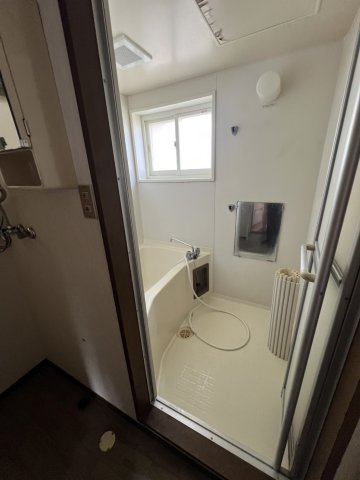 十和田市元町東２丁目のアパートの浴室|お風呂で日々の疲れを落としましょう