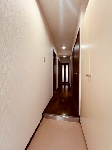 サウスビラITOの玄関