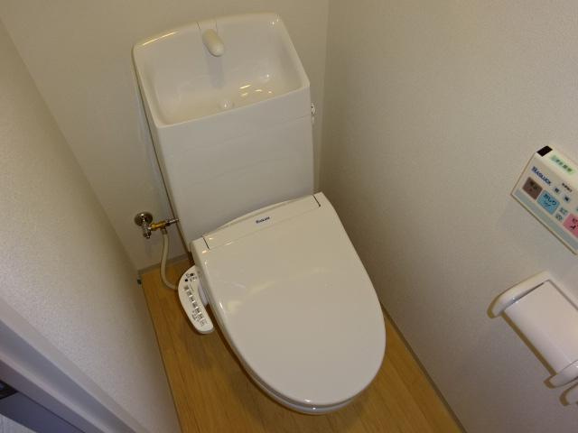 フォルマ日宇那のトイレ|シャワー付トイレ