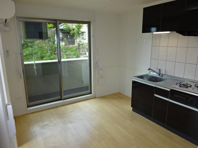 フォルマ日宇那の内装|室内