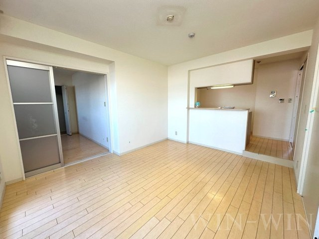 アドヴァンス・ライフ神野の居間・リビング