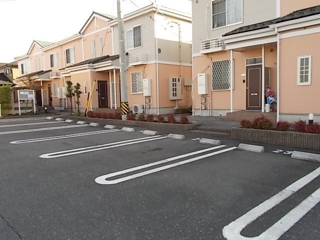 アルコバレーノ　Ａの駐車場