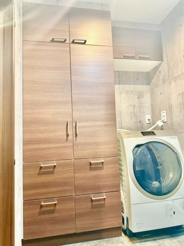 明石市大久保町茜3丁目のランドリースペース|大収納の収納なのでタオル類すべてしまえます！