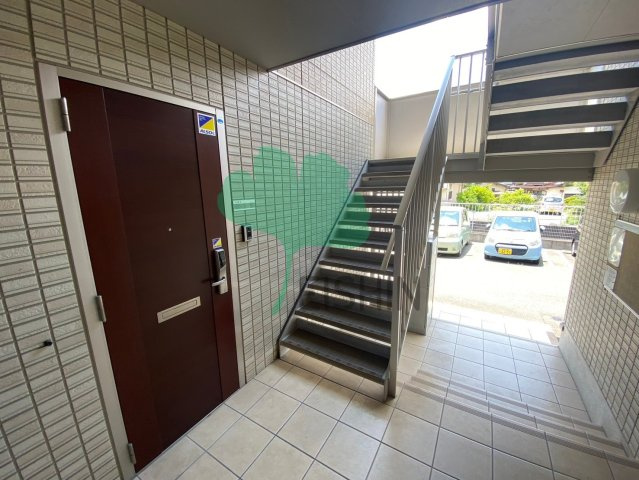 D-room空港南のエントランス