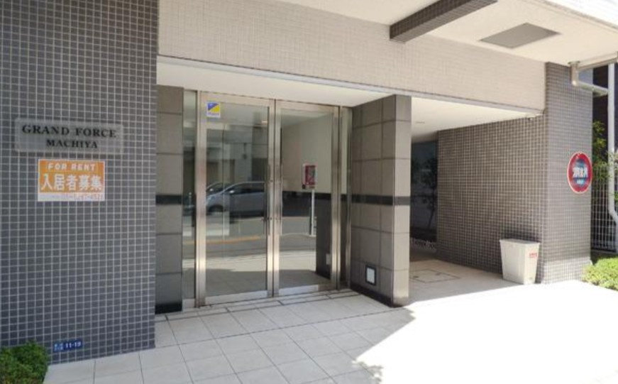 グランフォース町屋のエントランス