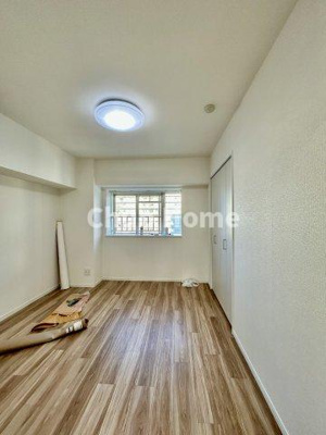 【防犯設備】 | 小松川グリーンハイツ1号棟 | 【防犯カメラ】何かあった時の大事な証拠になることももちろんなりますが、防犯というくらいですので大事なのは防犯カメラがあることによって抑止力につながることですよね。