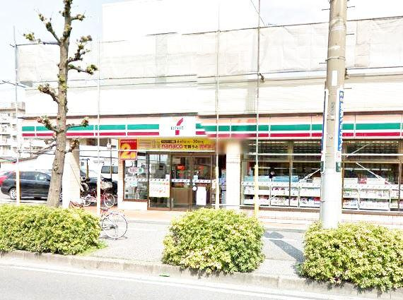 ベルメゾンツチヤの周辺