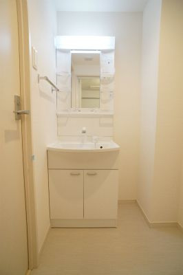 リブリ・Jadeの独立洗面台