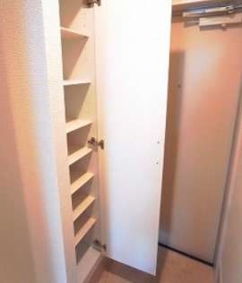 リブリ・アデーレの玄関|別部屋参照写真