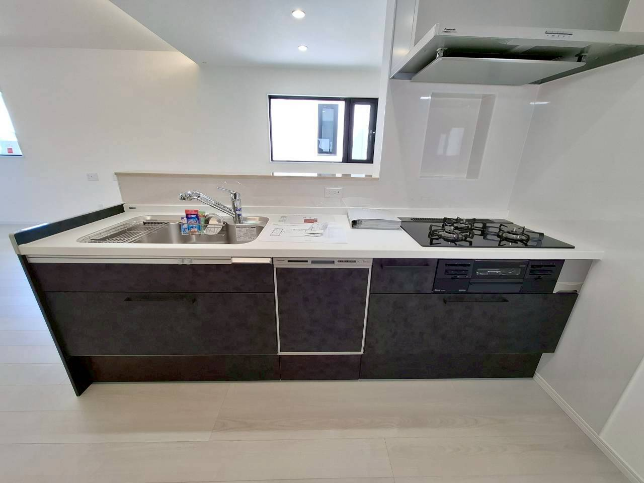 クローバーエース嘉手納屋良Ⅱ　4号棟の内観：施工例|※未完成物件の為、同建築会社施工参考写真となります。