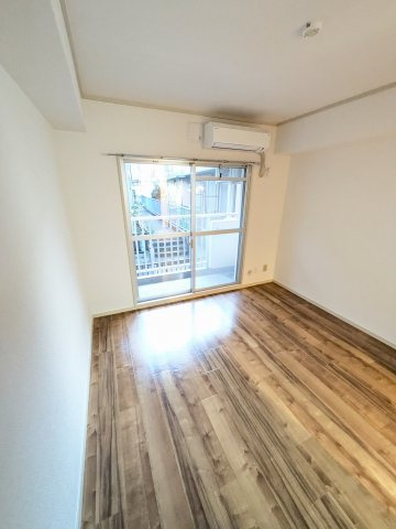 美山コーポ向ヶ丘の洋室