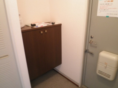 【玄関】 | アドゥニスハイツＢ棟