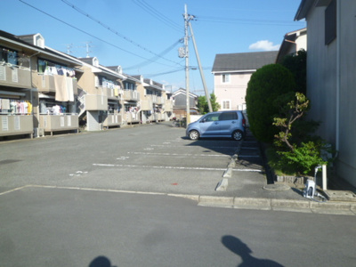 【駐車場】 | アドゥニスハイツＢ棟