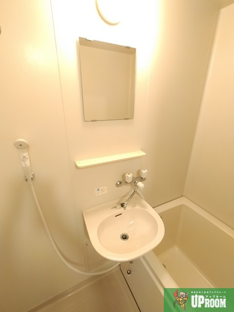 メゾン・ラポールの洗面所