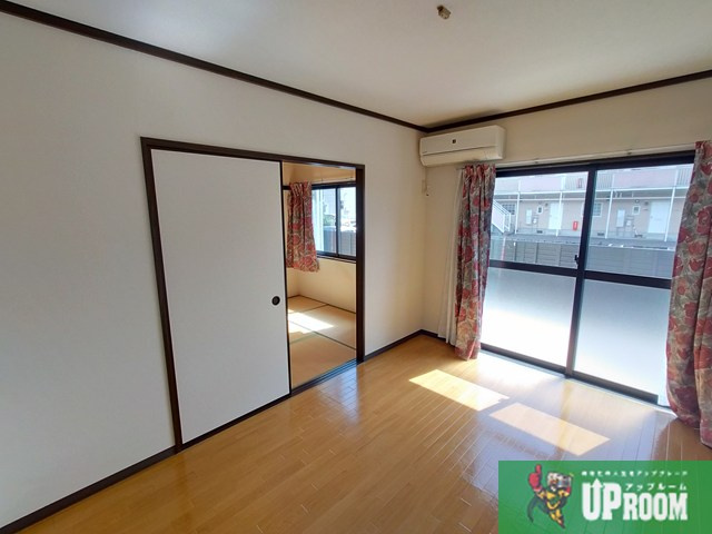 メゾン・ラポールの洋室