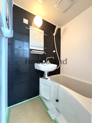 TJ鳴神2　B棟の浴室