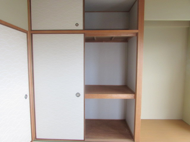 フローラル良元の収納
