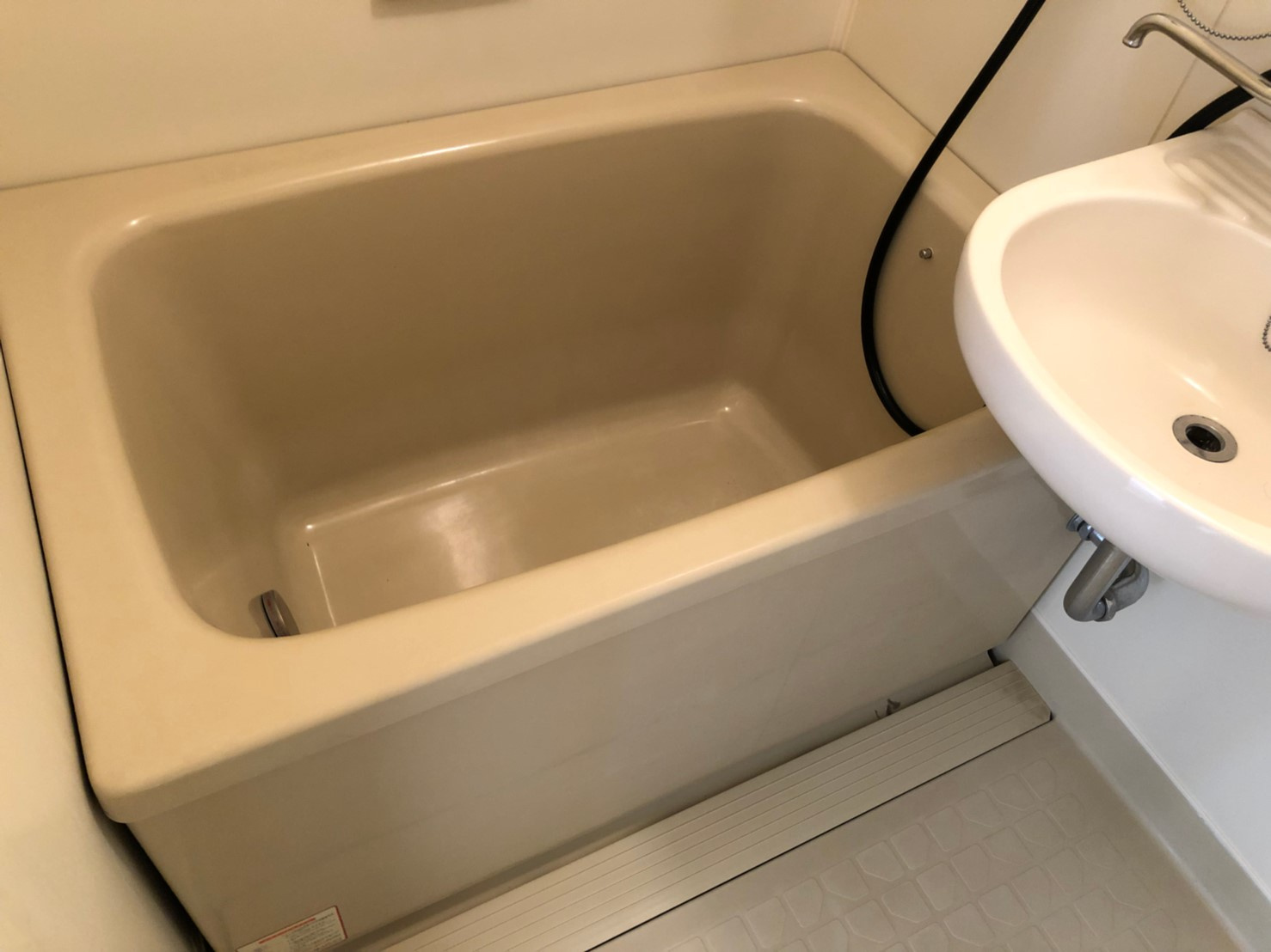 サンライズコーポの浴室|日々の疲れを癒すお風呂付です