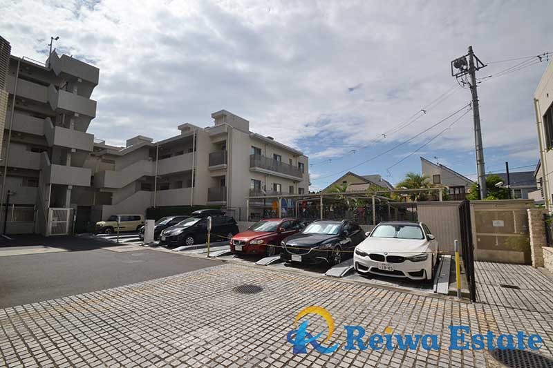 ウェリス茅ヶ崎東海岸南の駐車場