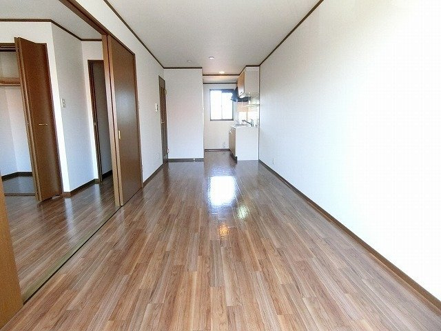 アヴニール川瀬の内装