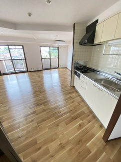  | タワーア・ラ・モード