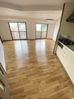  | タワーア・ラ・モード