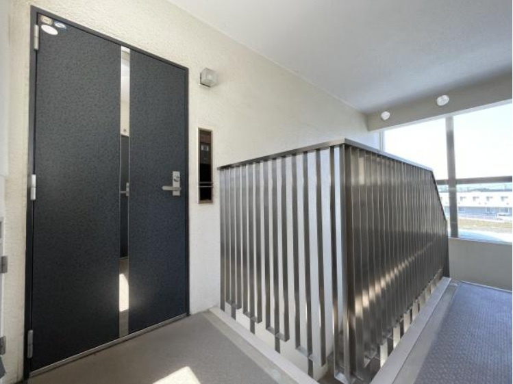 勝田台パークホームズ弐番館の玄関|きれいな玄関です