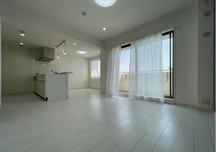 勝田台パークホームズ弐番館の居間・リビング|おしゃれなリビングです