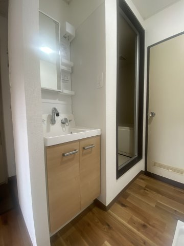 姫路市青山のアパートの洗面所