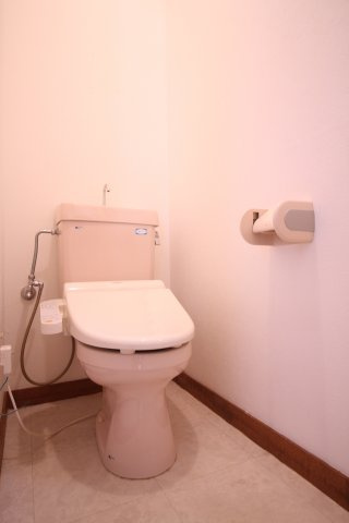 星が丘２丁目戸建のトイレ