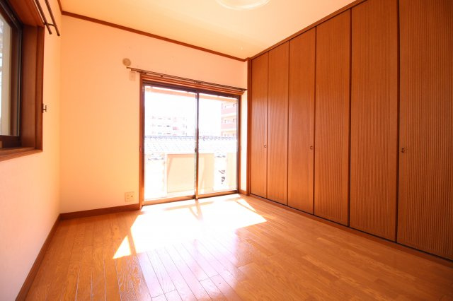 星が丘２丁目戸建の居間・リビング