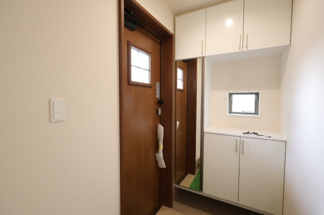 《仲介手数料無料》北区吉野町２丁目191-14新築一戸建てハートフルタウンの玄関