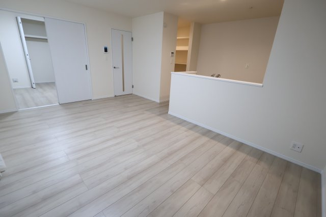 《仲介手数料無料》北区吉野町２丁目191-14新築一戸建てハートフルタウンの居間・リビング