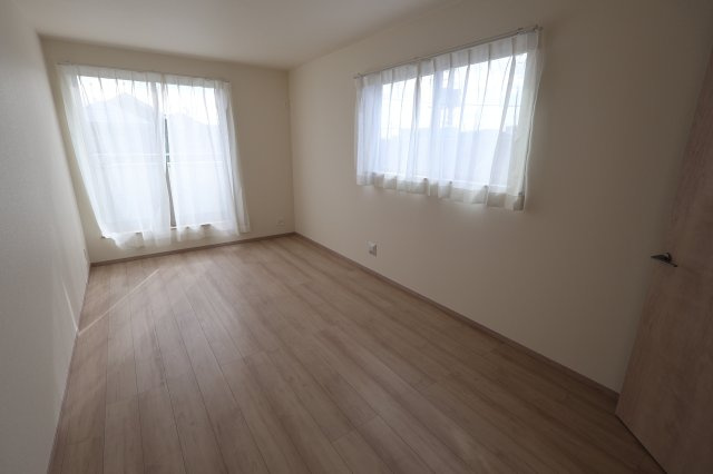 《仲介手数料無料》北区吉野町２丁目191-14新築一戸建てハートフルタウンの洋室