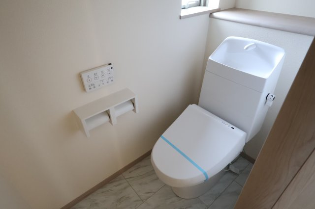 《仲介手数料無料》北区吉野町２丁目191-14新築一戸建てハートフルタウンのトイレ