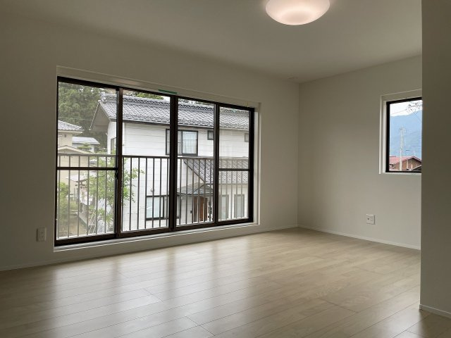 波田売中古住宅|06/08 17:31