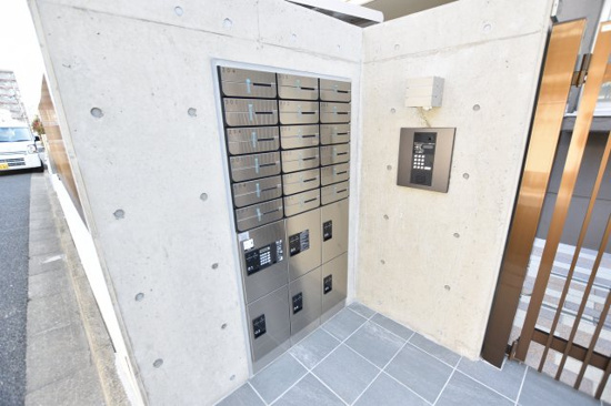 アソシエール文京白山のロビー