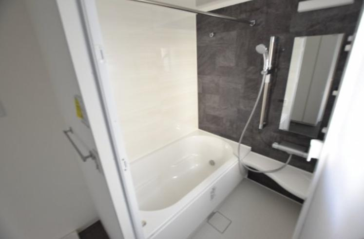 アソシエール文京白山の浴室