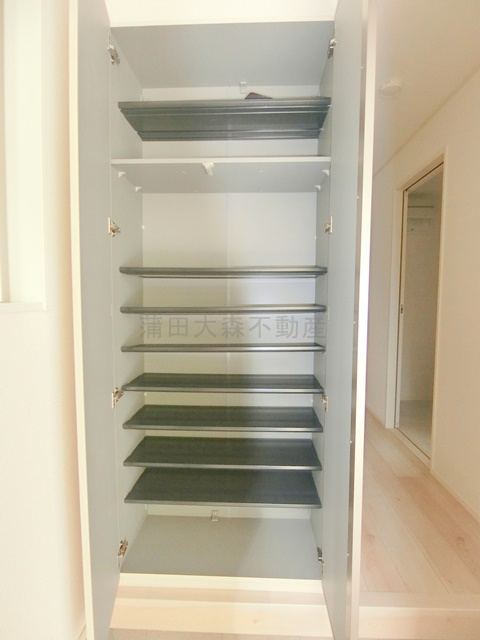 Kolet蒲田南＃08の収納|玄関収納